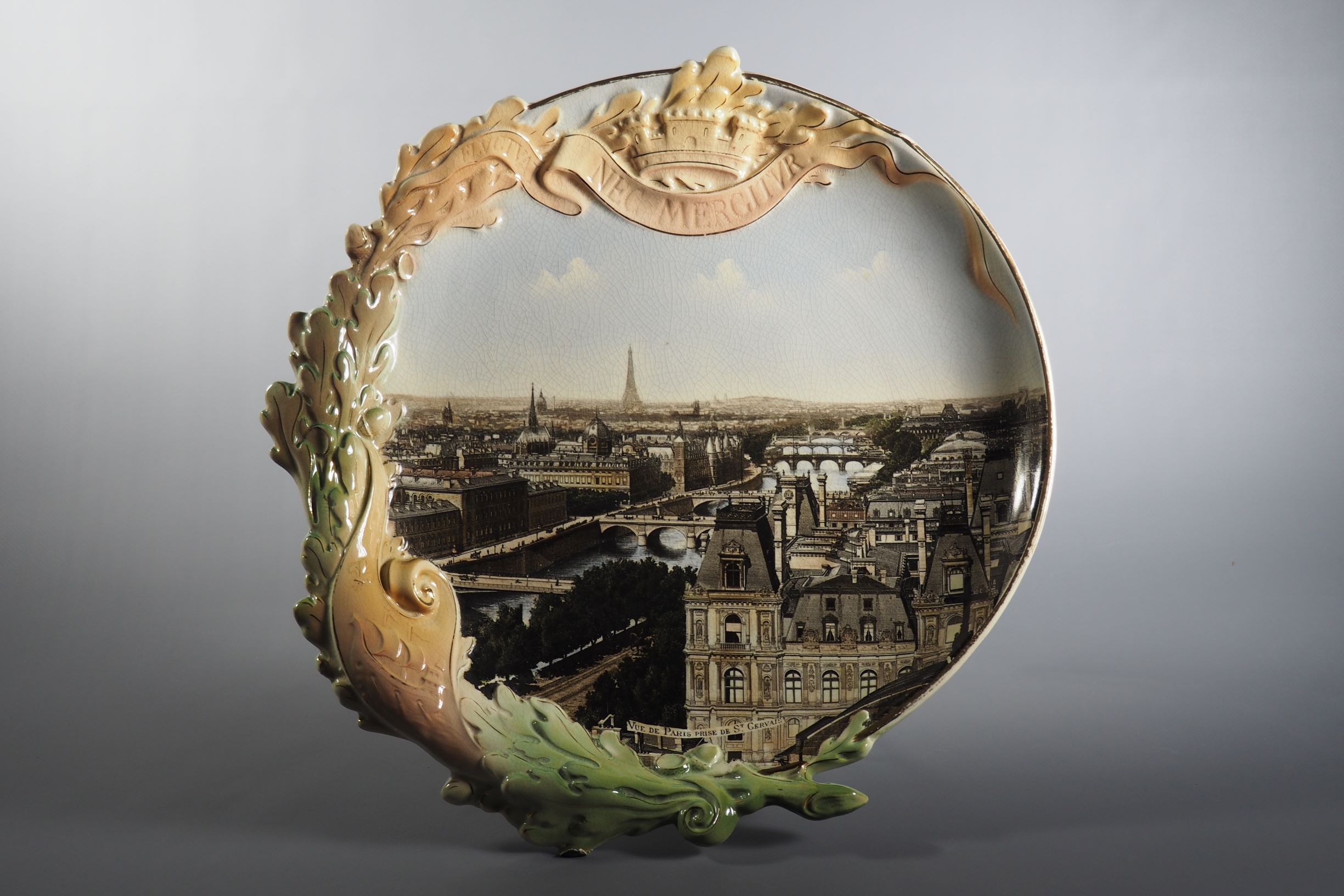 Plat faïence Fives-Lille De Bruyn