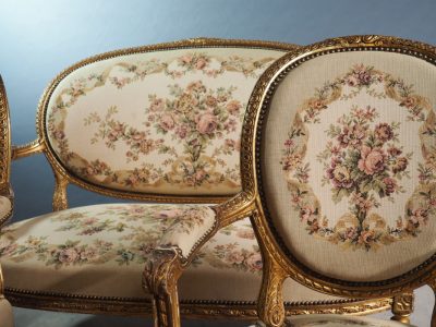 Canapé et trois fauteuils de style Louis XVI – Image 5
