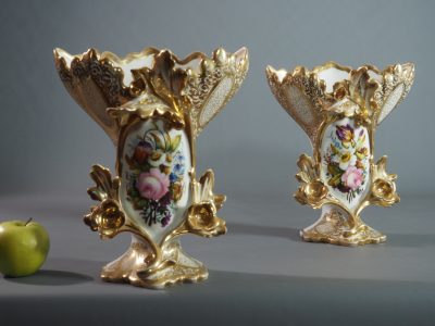 Par de jarrones de porcelana parisina del siglo XIX – Imagen 4