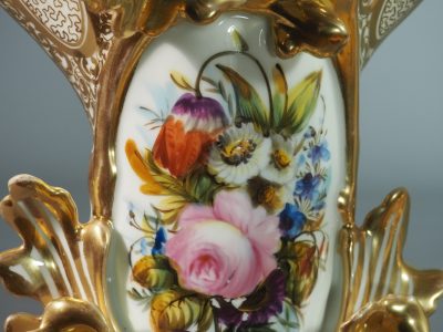 Par de jarrones de porcelana parisina del siglo XIX – Imagen 8