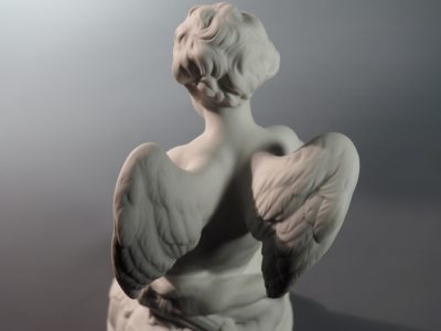 Biscuit de Sèvres 1919 – L’Amour menaçant du doigt d’après Étienne-Maurice Falconet