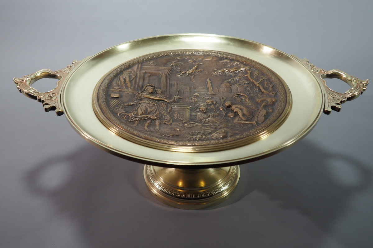 Grande coupe en bronze Napoléon III à décor antique et signature « B. Cellini », France XIXe siècle