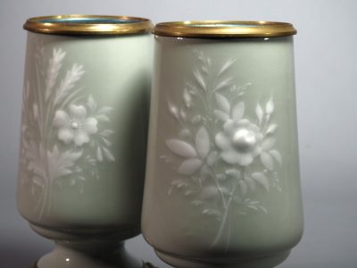 Paire de vases en porcelaine céladon et bronze, époque Napoléon III, France XIXe siècle