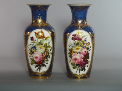 Paire de grands vases en porcelaine de Paris - milieu XIXe siècle – Image 17