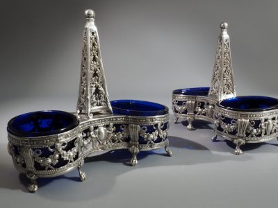 Paire de salières doubles en argent et verre cobalt, Paris XVIIIᵉ siècle — Louis Joseph Bouty