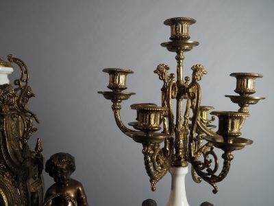 Grande garniture de cheminée - pendule et candélabres, Italie – Image 7