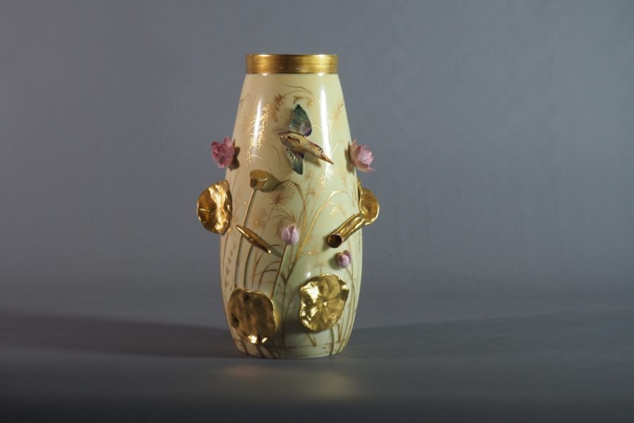 Vase en porcelaine de Limoges signé Gibus & Redon, modèle 658, vers 1875–1885