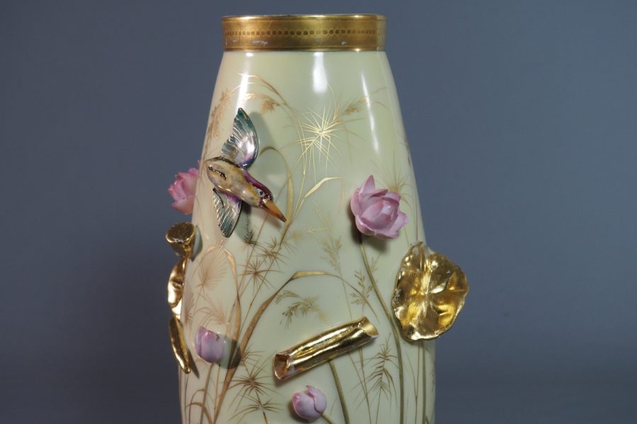 Vase en porcelaine de Limoges signé Gibus & Redon, modèle 658, vers 1875–1885