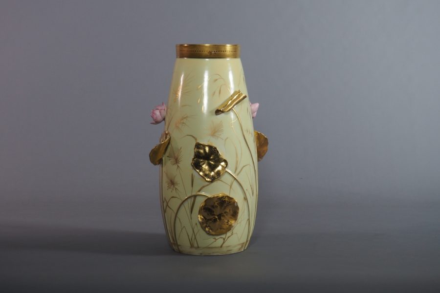 Vase en porcelaine de Limoges signé Gibus & Redon, modèle 658, vers 1875–1885