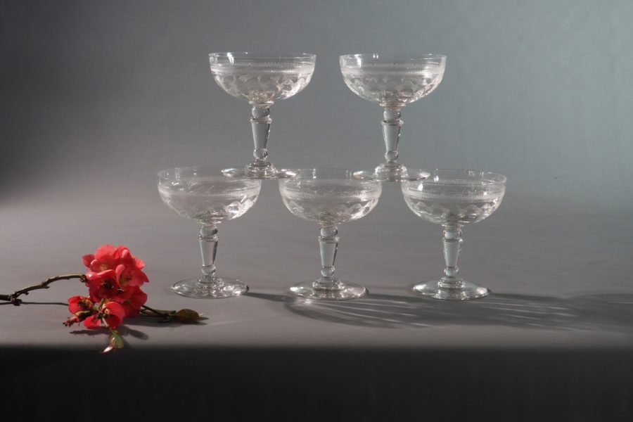 Coupes à champagne cristal gravé France vers 1900 style Baccarat Saint-Louis