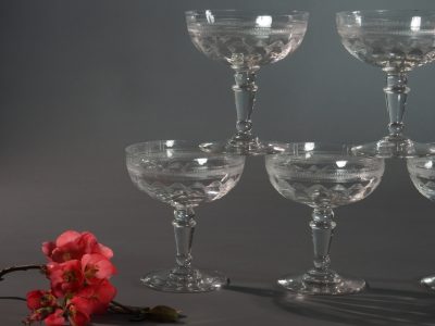 Coupes à champagne cristal gravé France vers 1900 style Baccarat Saint-Louis