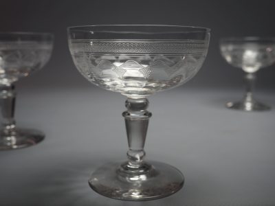 Coupes à champagne cristal gravé France vers 1900 – Image 5