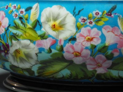 Cache-pot en porcelaine à décor floral peint - XIXe siècle – Image 7