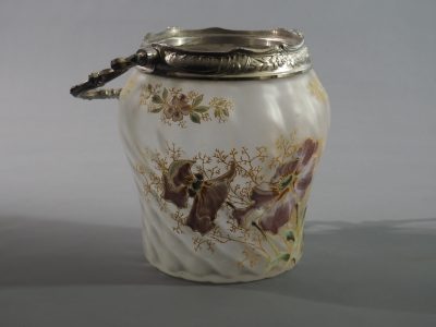 Seau à biscuits en verre émaillé avec monture argentée – Image 7