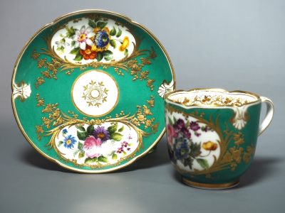 Tasse et soucoupe porcelaine de Paris XIXe Rihouet