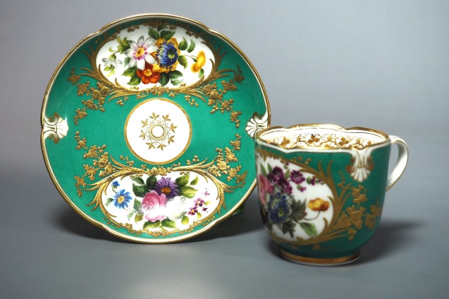 Tasse et soucoupe porcelaine de Paris XIXe Rihouet