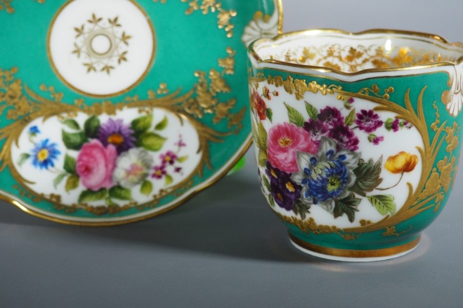 Tasse et soucoupe porcelaine de Paris XIXe Rihouet