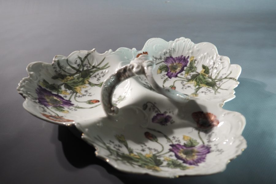 Serviteur Limoges Léon Sazerat porcelaine Art nouveau décor floral 1900 Serviteur Limoges Léon Sazerat porcelaine Art nouveau décor floral 1900