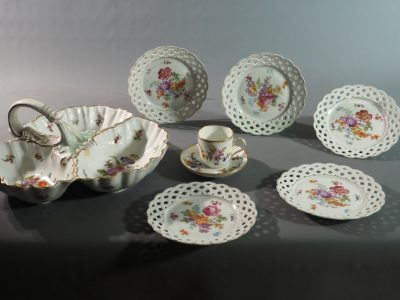 Serviteur porcelaine Dresden style Meissen décor floral XIXe siècle