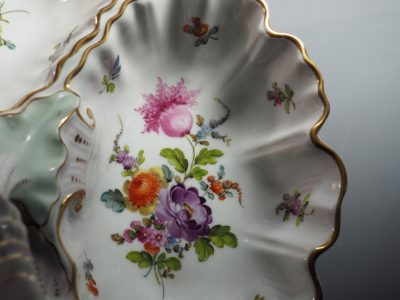 Serviteur en porcelaine de Dresden style Meissen – Image 4