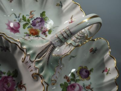 Serviteur porcelaine Dresden style Meissen décor floral XIXe siècle