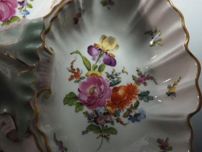 Serviteur porcelaine Dresden style Meissen décor floral XIXe siècle