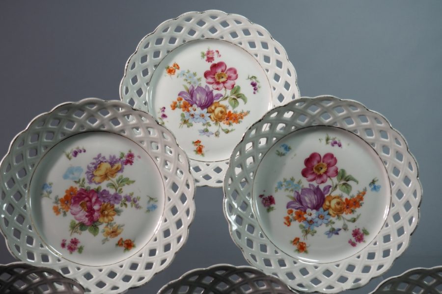 Assiettes en porcelaine ajourée Schumann Arzberg 1932–1944 Dresdner Blumen