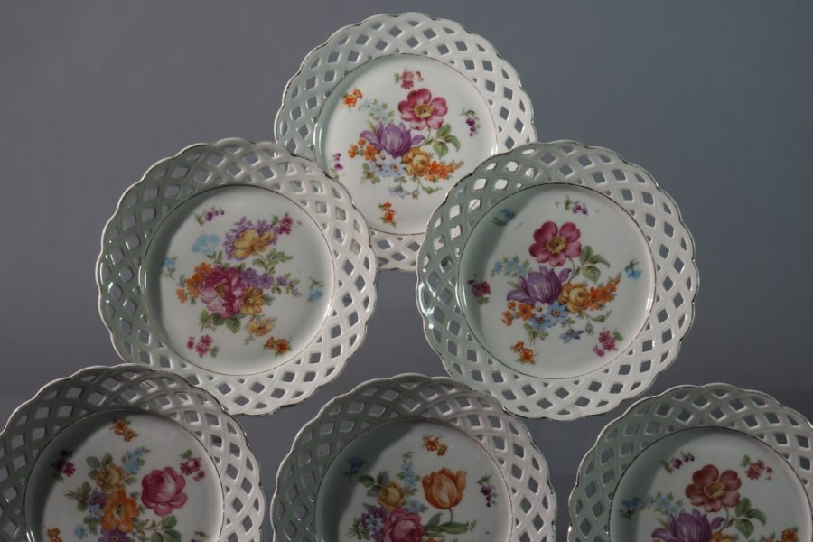 Assiettes en porcelaine ajourée Schumann Arzberg 1932–1944 Dresdner Blumen
