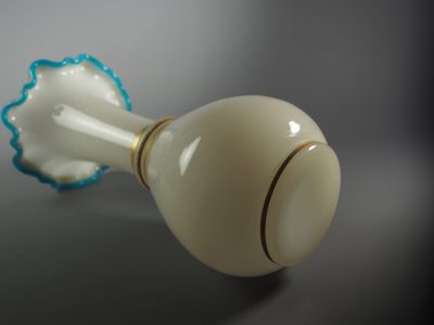 Vase en opaline du XIXe siècle – Image 7