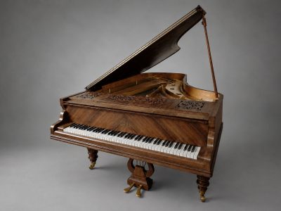 Piano à queue Érard 1911 en palissandre et marqueterie