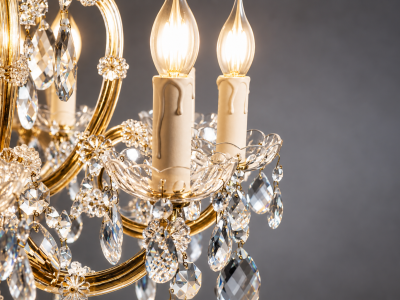 Grand lampadaire en cristal de Bohême Marie-Thérèse | Antik-France